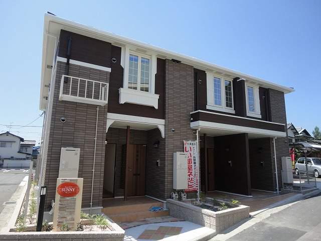 愛媛県松山市三町3丁目の建物