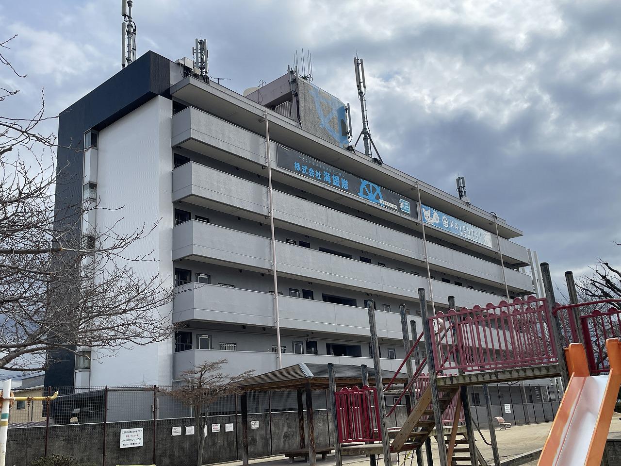 オックスフォードサーカス椿