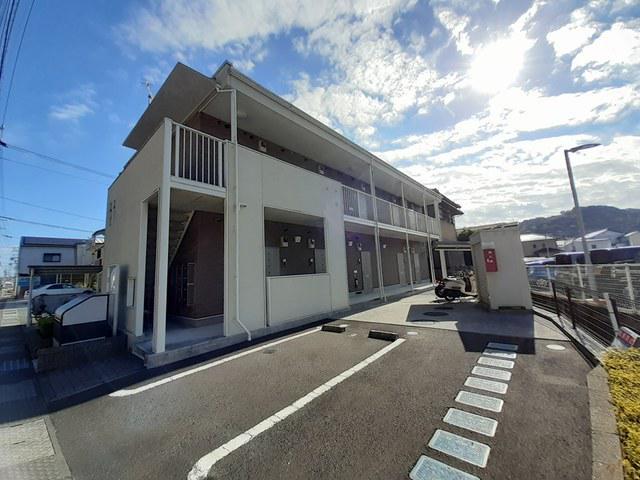 高知県高知市針木本町の建物