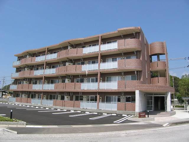 ラルジュ・ロジュマン