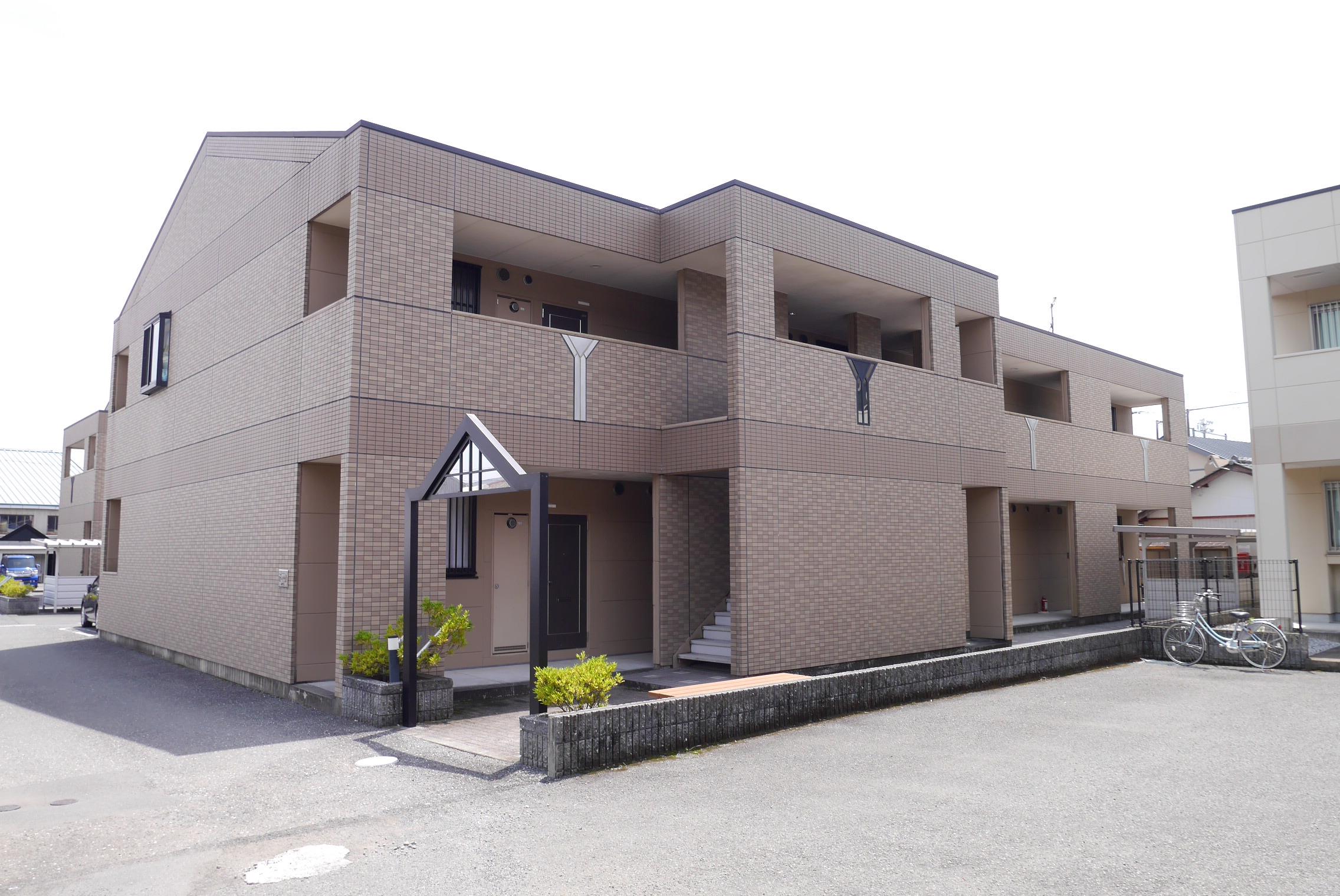 フローラル・アベニュー弐番館