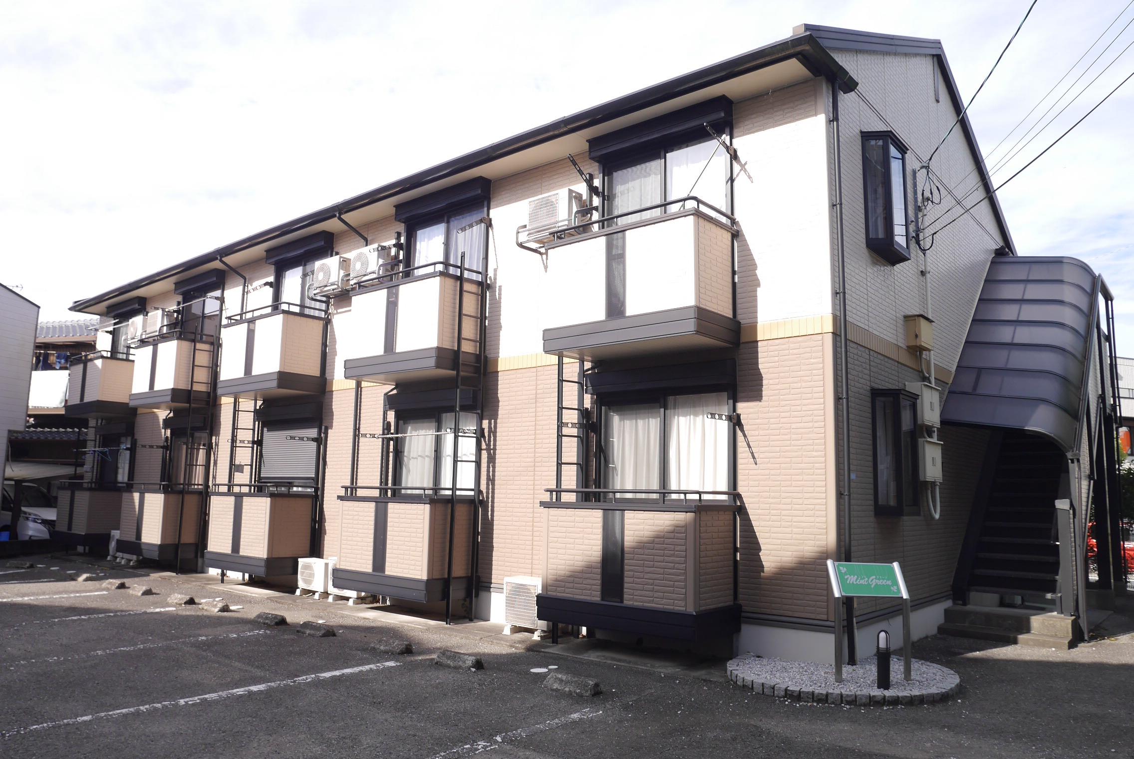 ミントグリーン