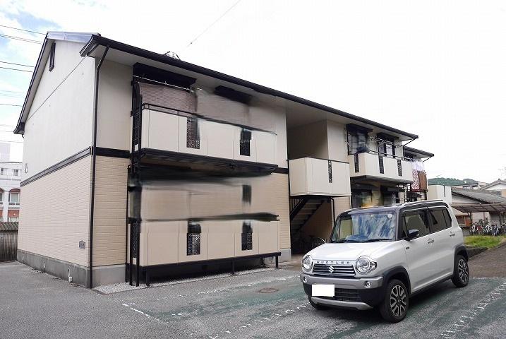 ファミールド鹿児B棟