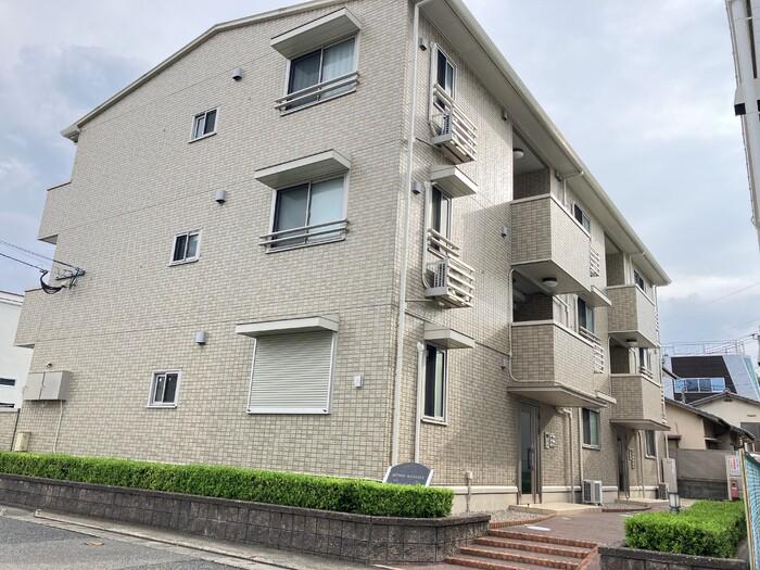 ルポ・ウィスタリア