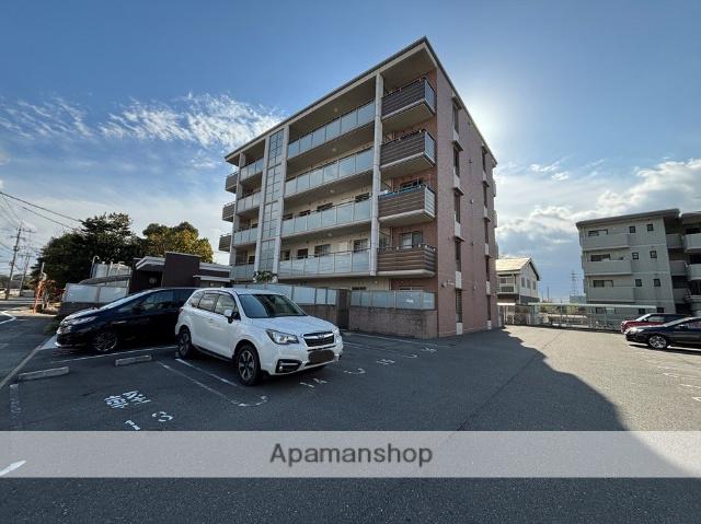 ファミール天神森