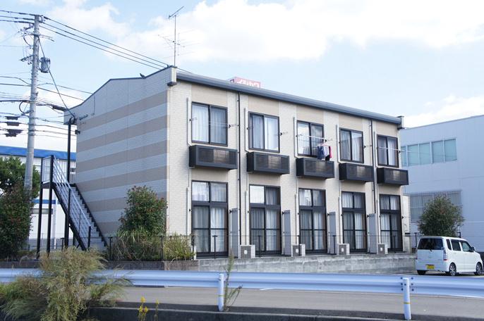 レオパレスリバーサイド多の津