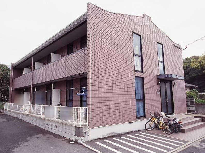 レオパレス柏原Ⅲ