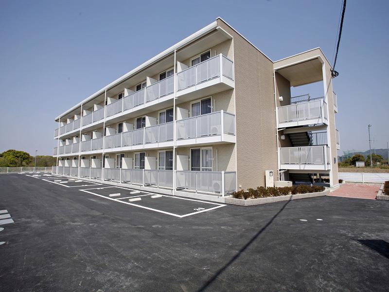 レオパレスラーラ(1K/1階)