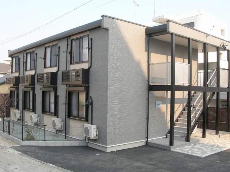 レオパレス香椎駅前