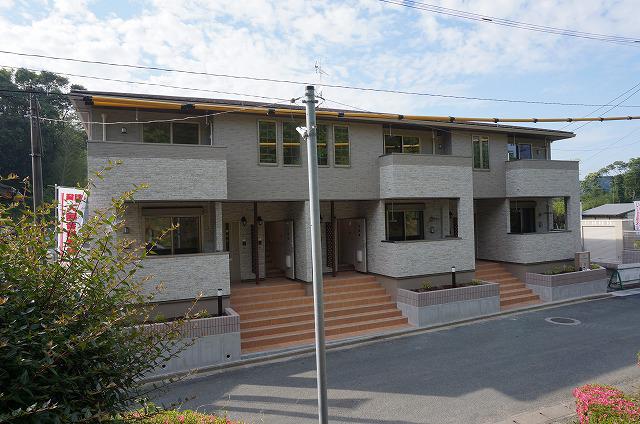 ヴィラウィスタリア宗像1