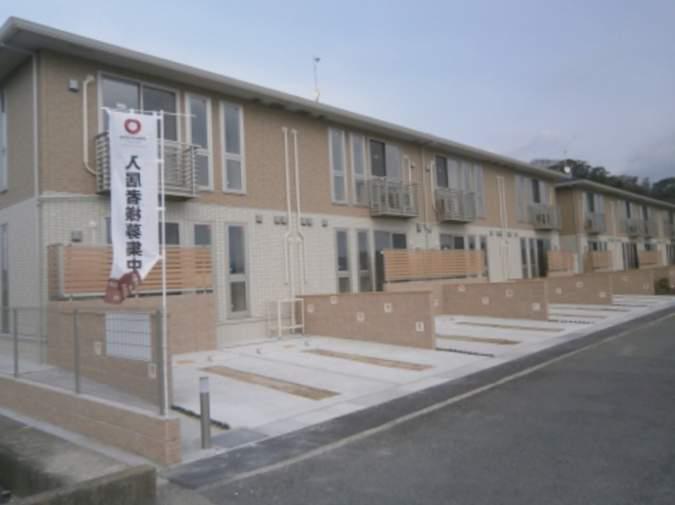 ロイヤルコート紬 A棟