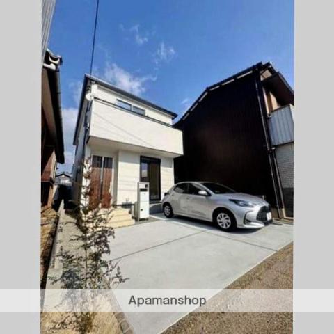 福岡県福津市 2階建 築1年