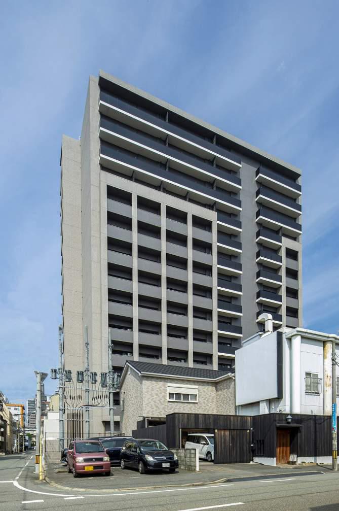 エンクレスト天神LARK