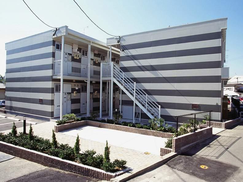 レオパレスシャトル香椎駅A