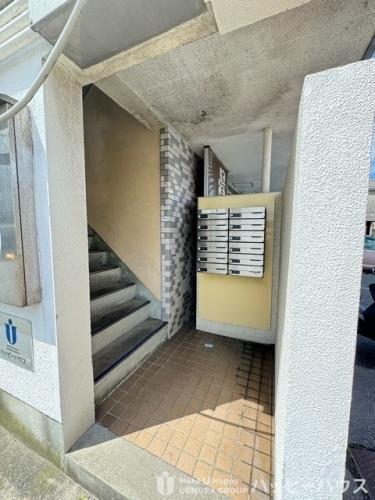 三角マンション(1LDK/4階)の間取り写真