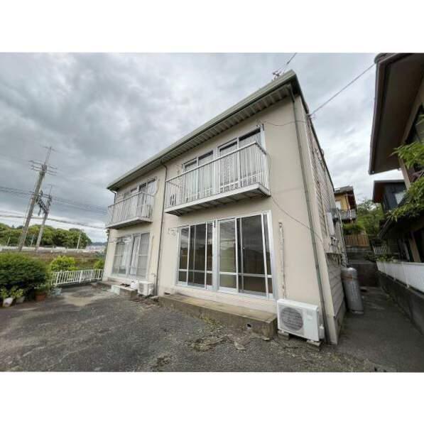 プレジール三沢