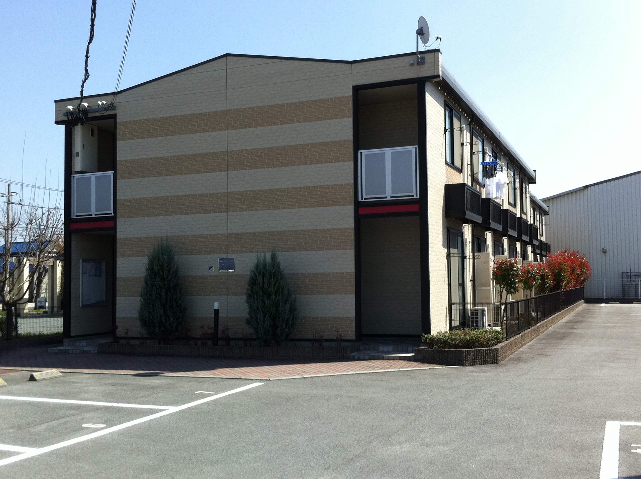 レオパレス八女