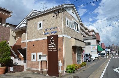 メゾンレザンジュ