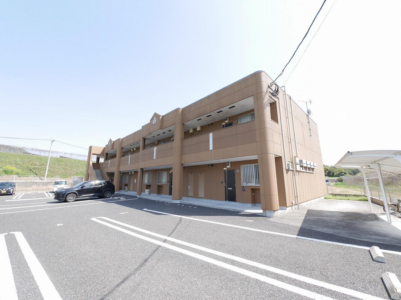 メゾンドルピナス弐番館