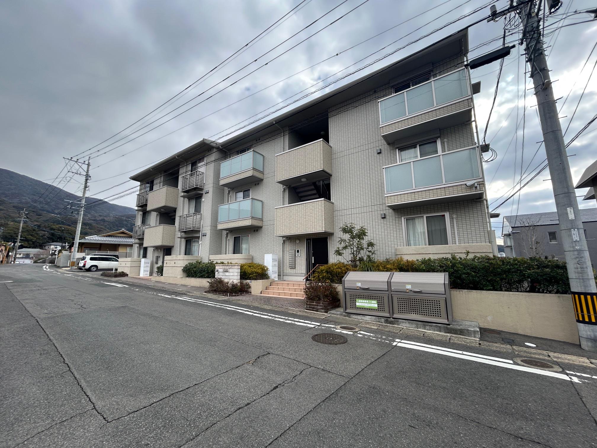 長崎県佐世保市黒髪町の建物