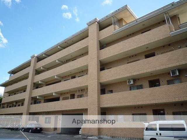 ファミール黒髪(4LDK/1階)