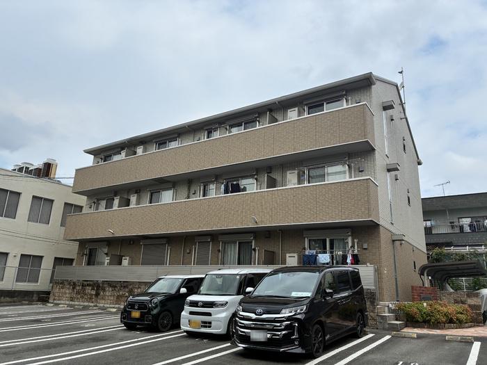 熊本県熊本市東区 3階建 築10年