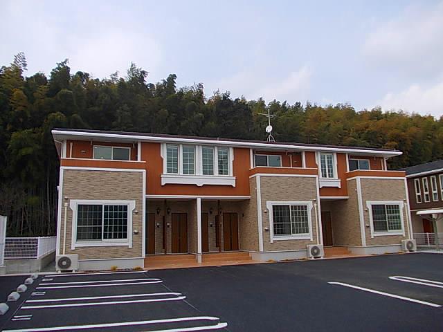 リ・ヴェステス アニュー