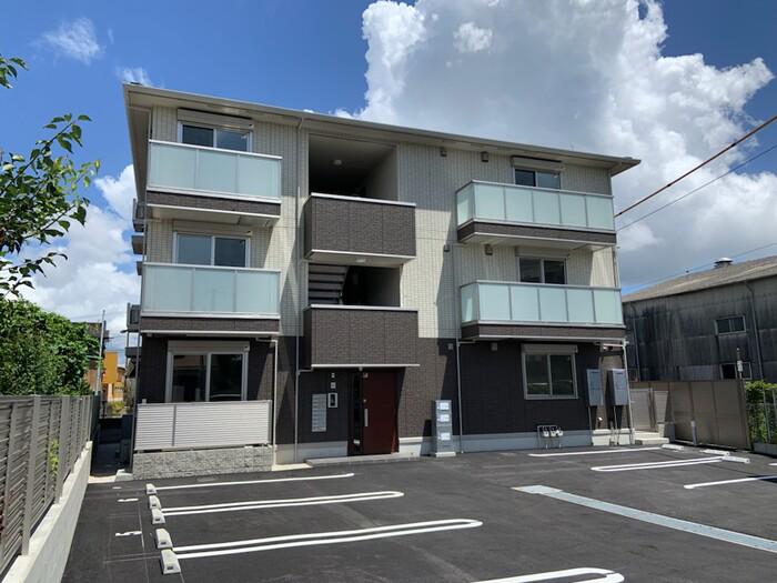 LUNGO LA FERROVIA.307ルンゴラフェロヴィー