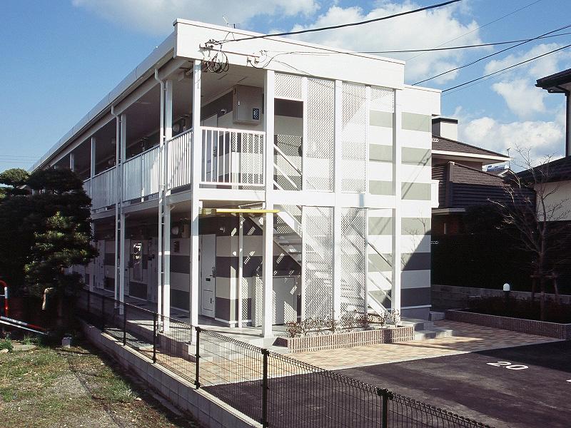 レオパレス太田2004