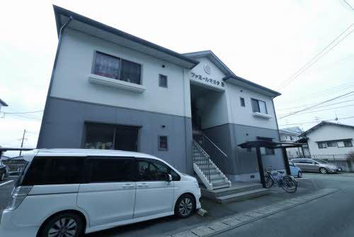 ファミールオガタB(2LDK/1階)