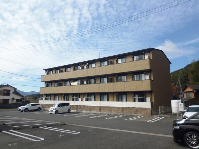 グランソレイユA棟