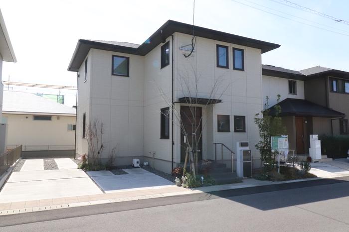 大分県大分市 2階建 築8年