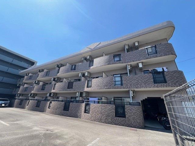 BLUE・SKY鴻川(1K/2階)