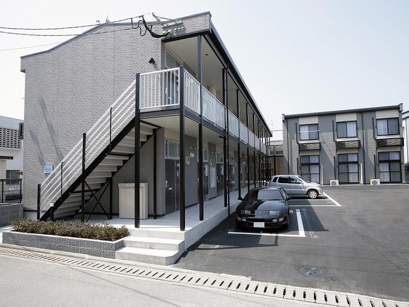 レオパレスブルーグラスⅣ