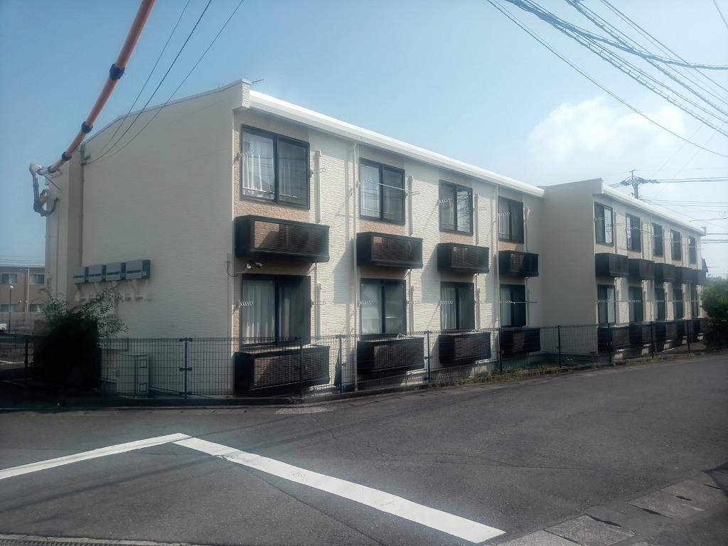 レオパレス烏帽子1