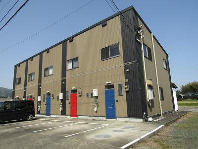 ロングハウスえびの