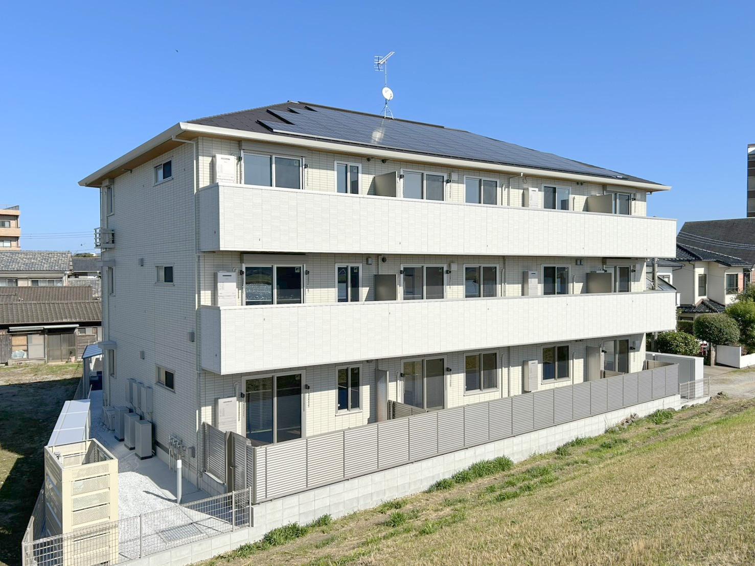 リバーサイドベース