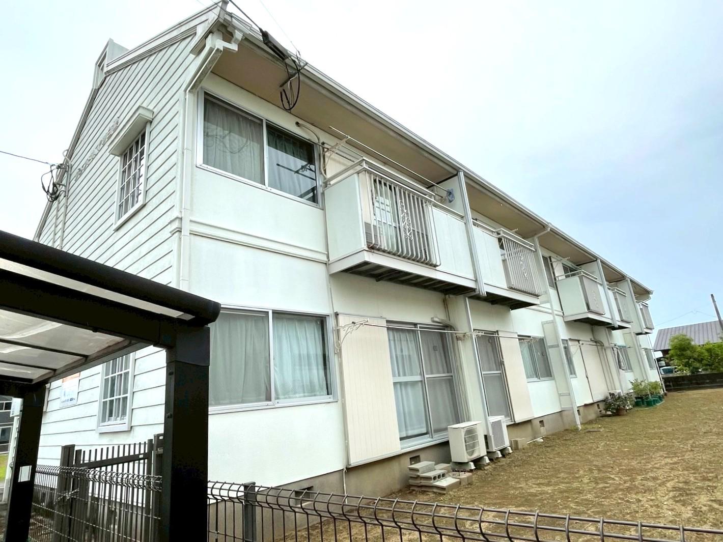 グランドハイツ白亜