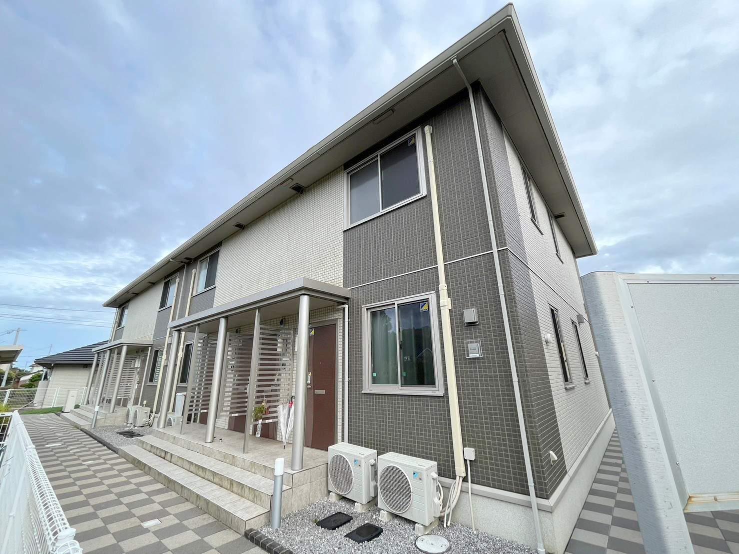 グランド シャインB棟