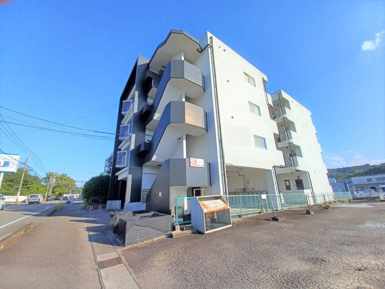 ベルヴィーユ清武(1K/3階)