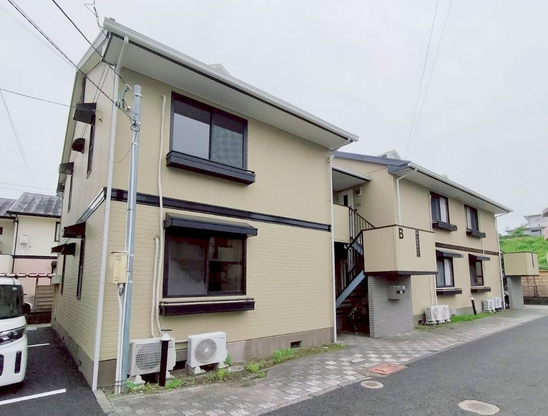 ファミール本郷 B