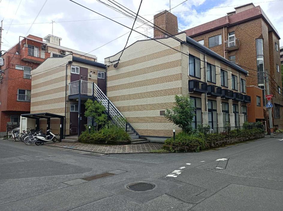 レオパレスプチ ジャルダン