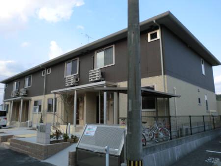 鹿児島県鹿児島市中山町の建物