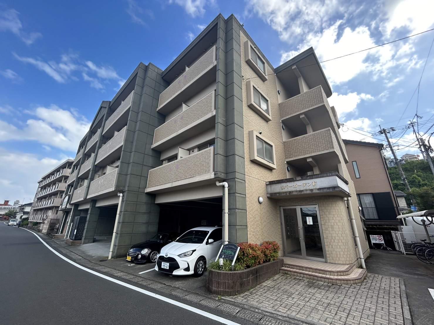 リバ-ガーデンF