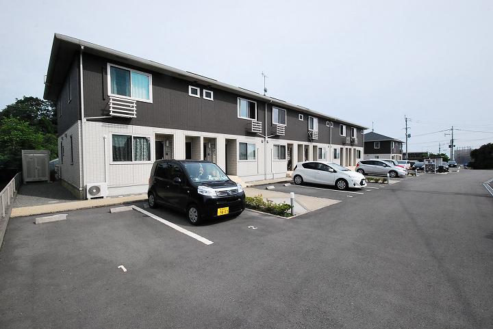 クリエイティブ B棟