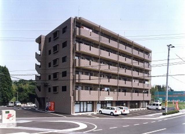 リリィHIGASHI