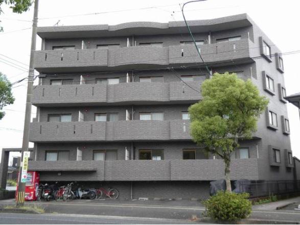 エンプロイうしおⅢ