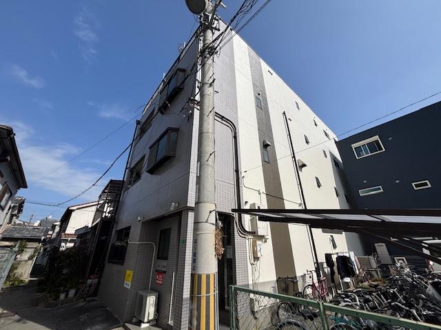 レジデンス三津屋
