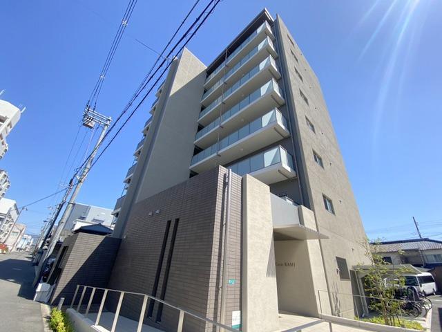SQUARE COURT KAMI