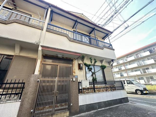 南七松町1丁目テラスハウス